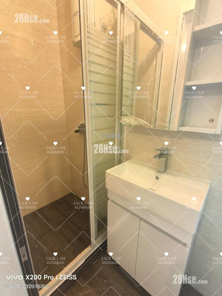 Fa Sam Hang Village Rental 3 Bedrooms , 2 Bathrooms 700 ft² Fa Sam Hang Village Rental 3 Bedrooms , 2 Bathrooms 700 ft²