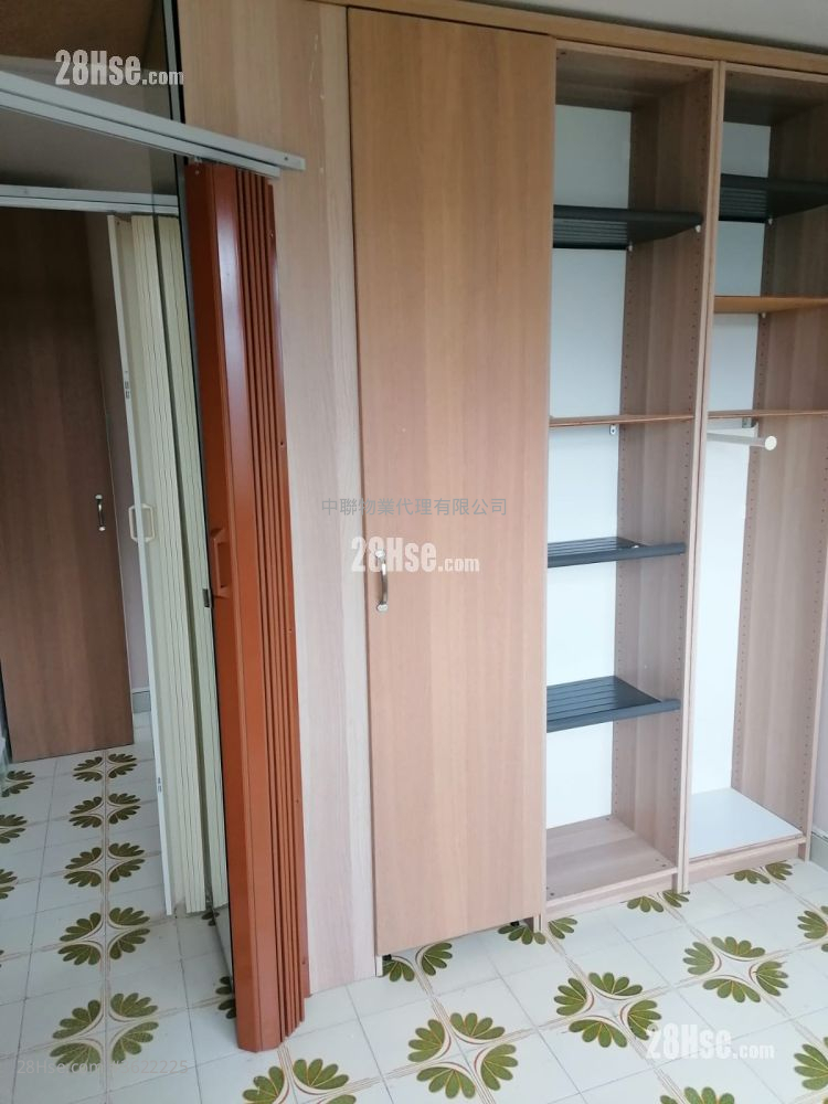 Pok Hong Estate Sell 443 ft² Pok Hong Estate Sell 443 ft²