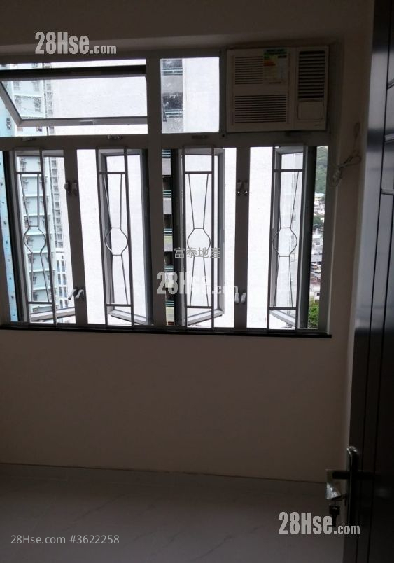 Kwai Fung Building Sell 2 Bedrooms , 1 Bathroom 350 ft² Kwai Fung Building Sell 2 Bedrooms , 1 Bathroom 350 ft²