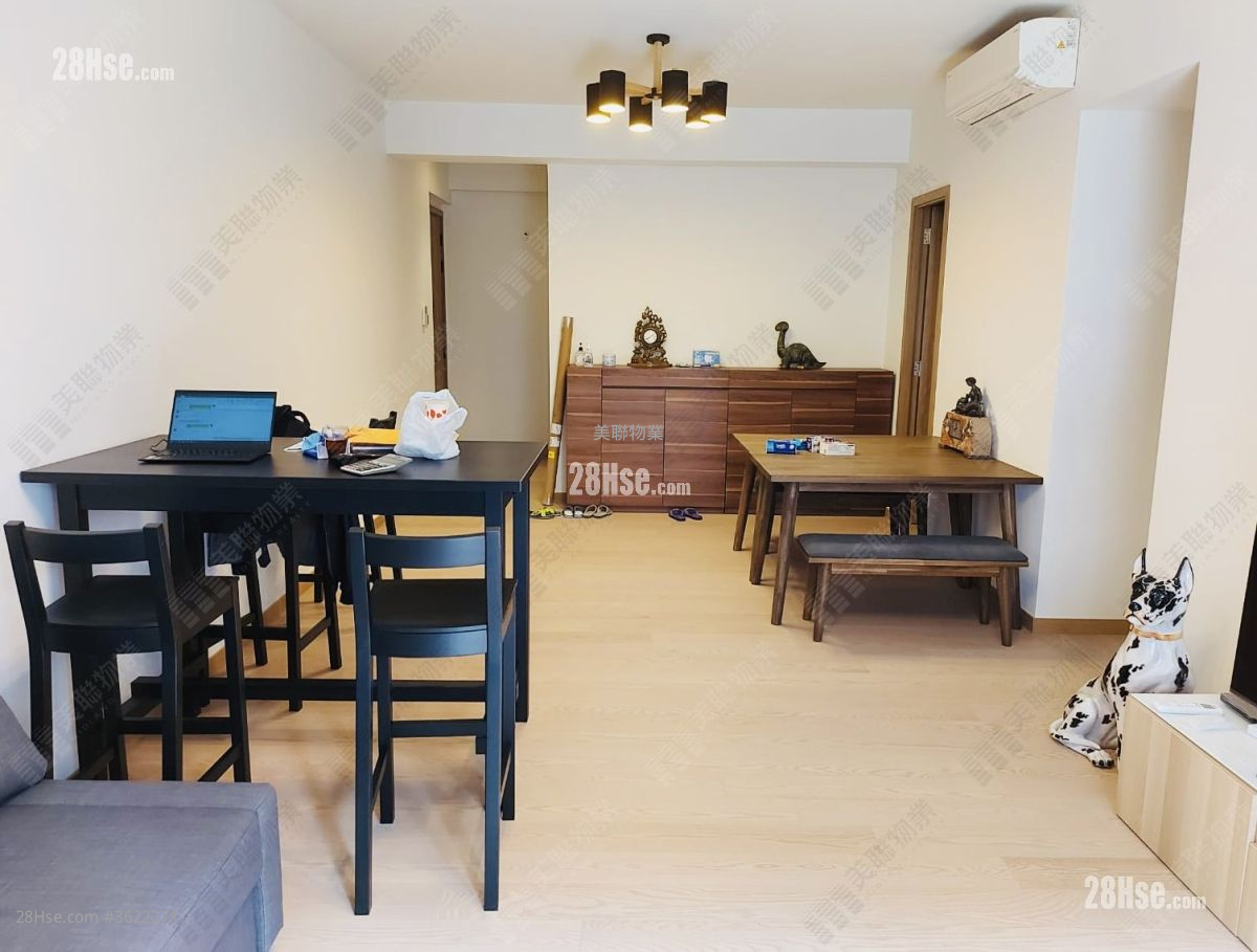 Centra Horizon Sell 3 Bedrooms 1,041 ft² Centra Horizon Sell 3 Bedrooms 1,041 ft²