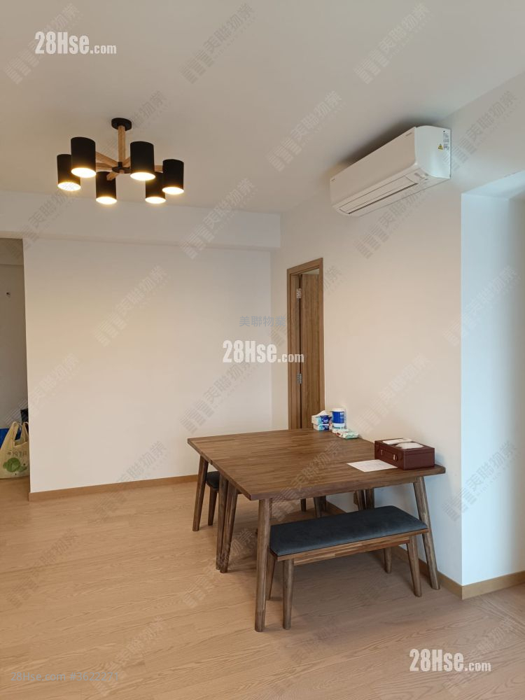 Centra Horizon Sell 3 Bedrooms 1,041 ft² Centra Horizon Sell 3 Bedrooms 1,041 ft²