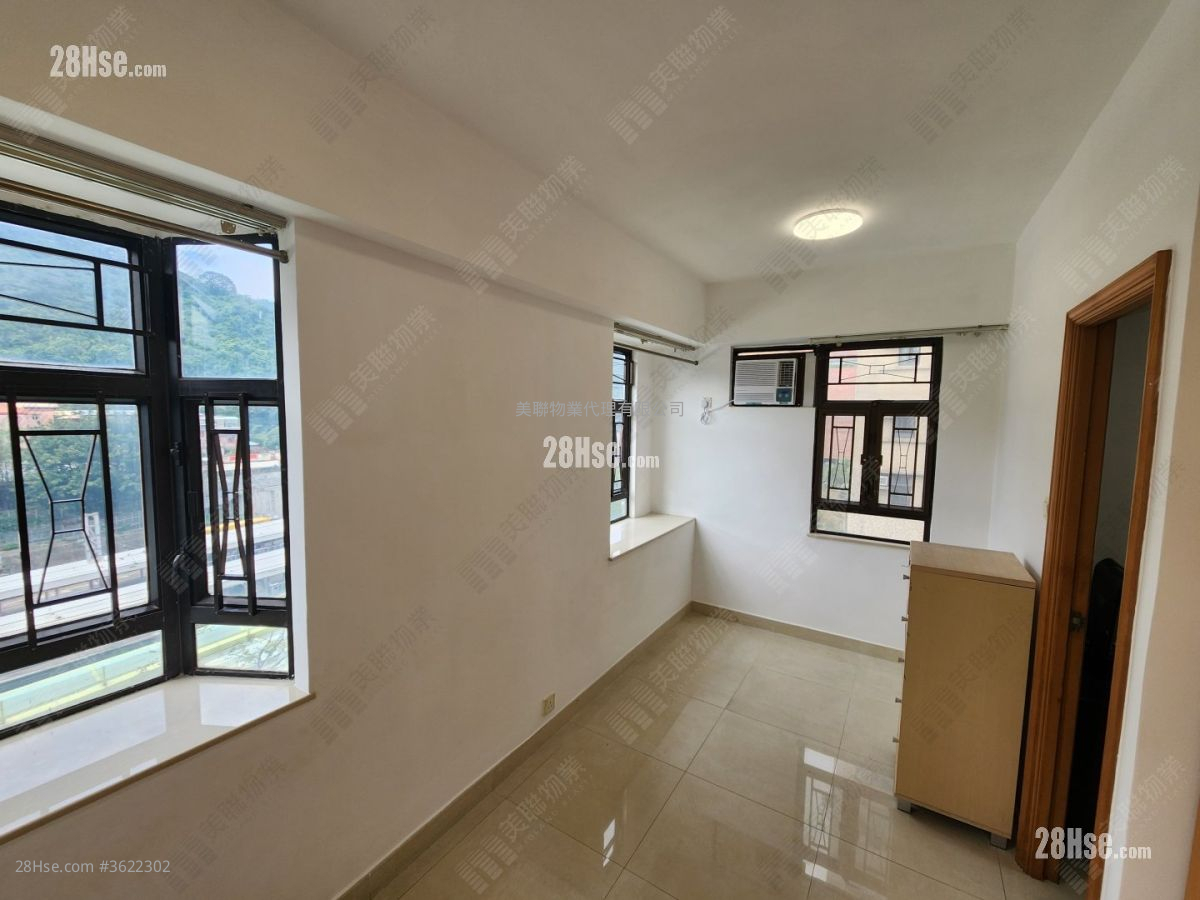 Wai Wah Centre Rental 1 Bedroom , 1 Bathroom 358 ft² Wai Wah Centre Rental 1 Bedroom , 1 Bathroom 358 ft²