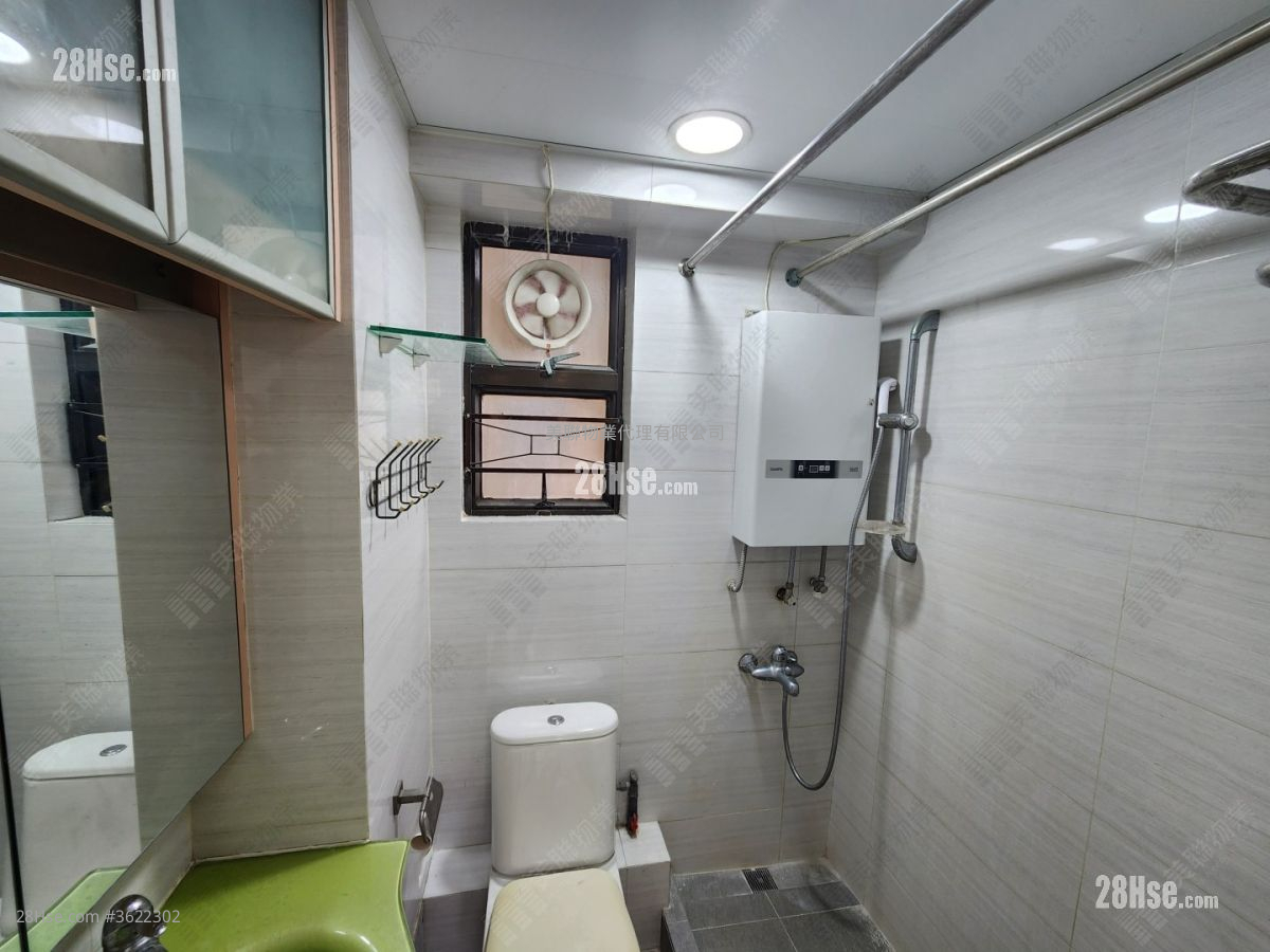 Wai Wah Centre Rental 1 Bedroom , 1 Bathroom 358 ft² Wai Wah Centre Rental 1 Bedroom , 1 Bathroom 358 ft²