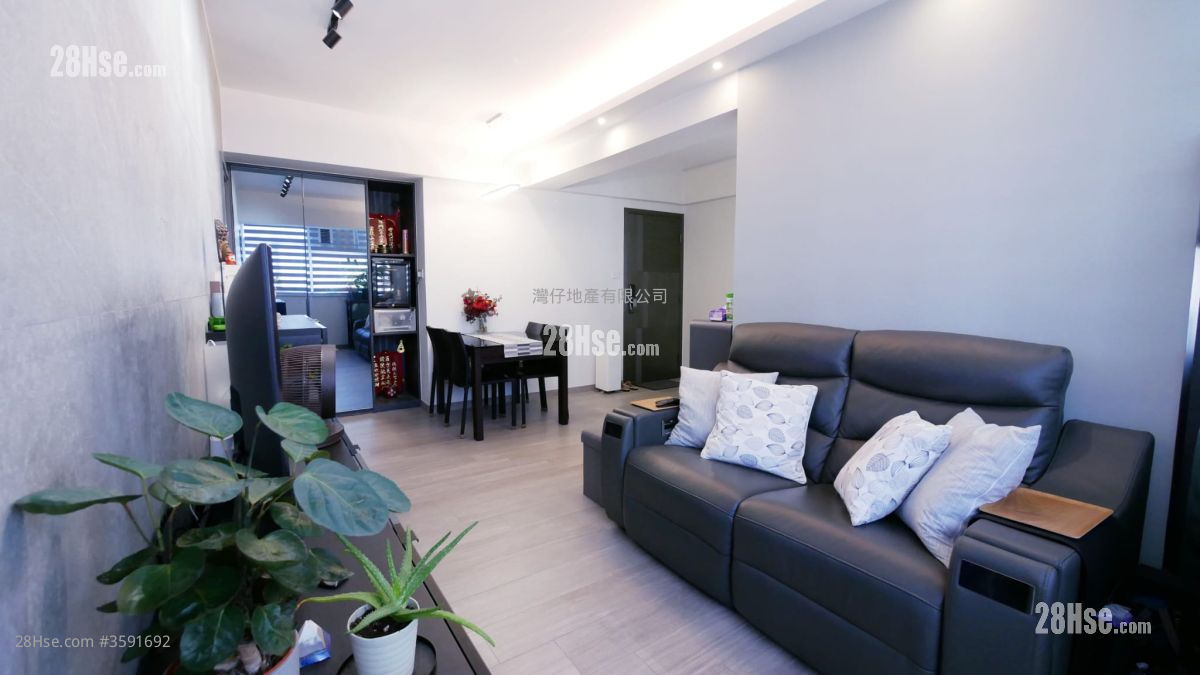 Thai Kong Building Sell 2 Bedrooms , 1 Bathroom 556 ft²