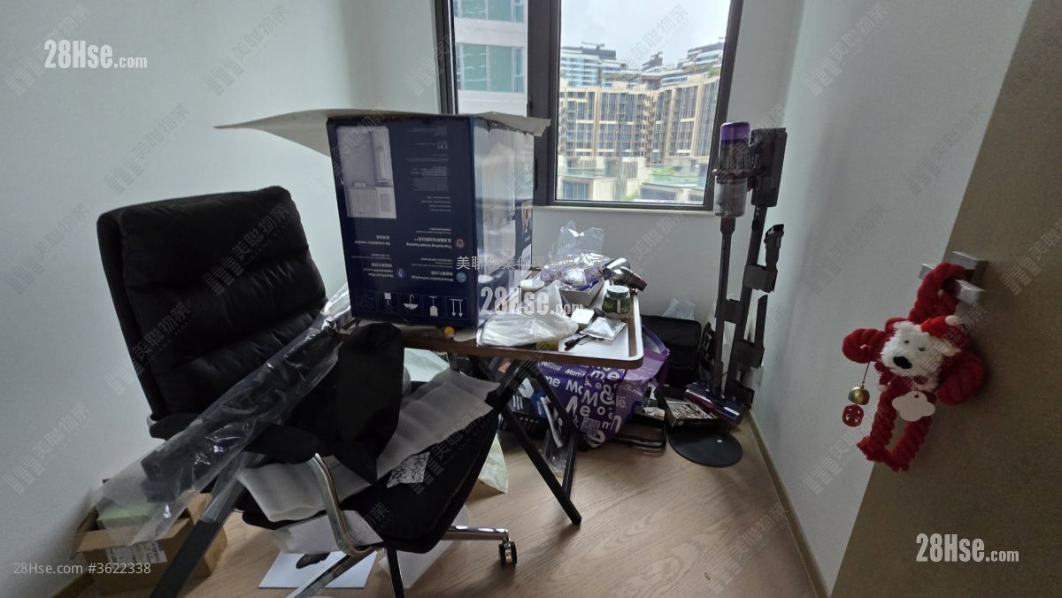 Mori Sell 3 Bedrooms 691 ft² Mori Sell 3 Bedrooms 691 ft²