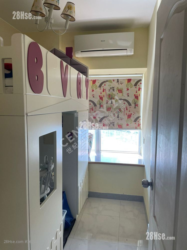 Mountain Shore Sell 3 Bedrooms , 2 Bathrooms 653 ft² Mountain Shore Sell 3 Bedrooms , 2 Bathrooms 653 ft²