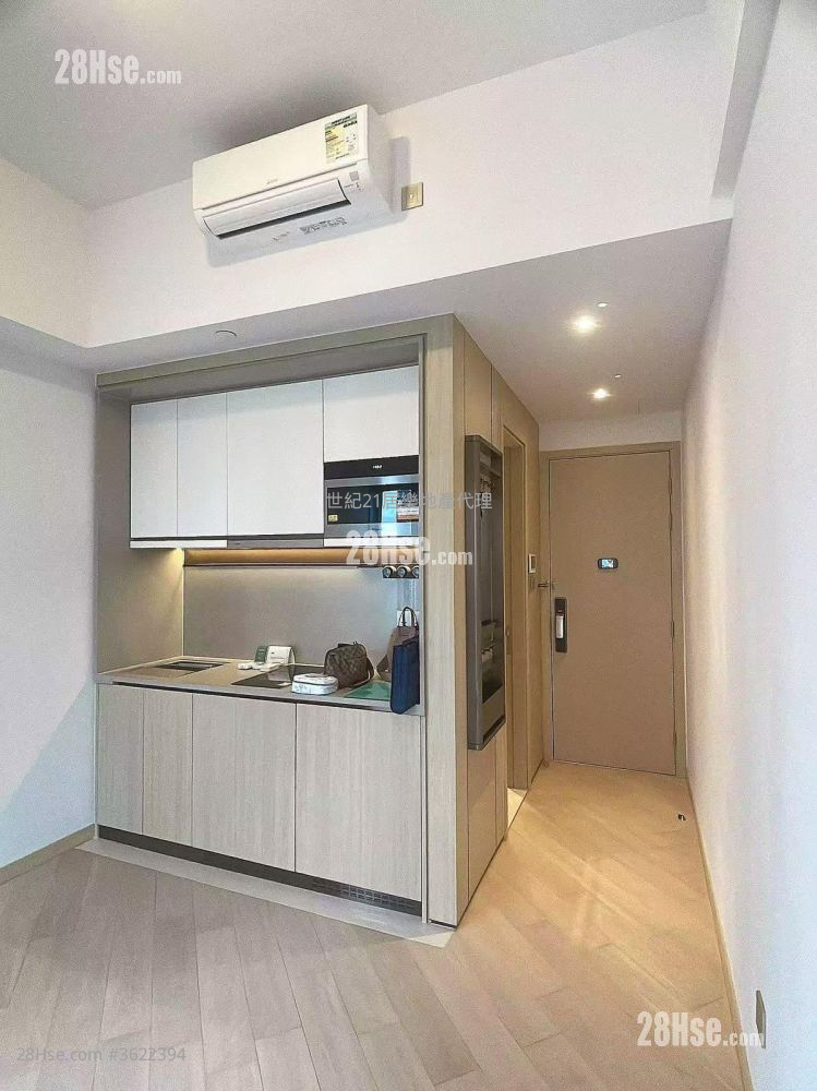 Manor Hill Sell Studio , 1 Bathroom 215 ft² Manor Hill Sell Studio , 1 Bathroom 215 ft²