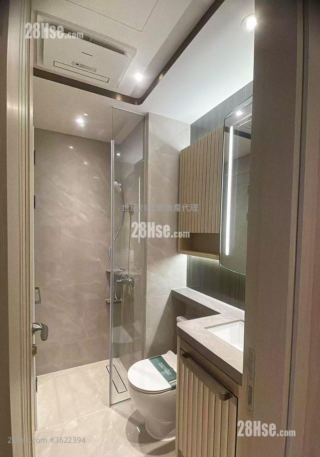 Manor Hill Sell Studio , 1 Bathroom 215 ft² Manor Hill Sell Studio , 1 Bathroom 215 ft²