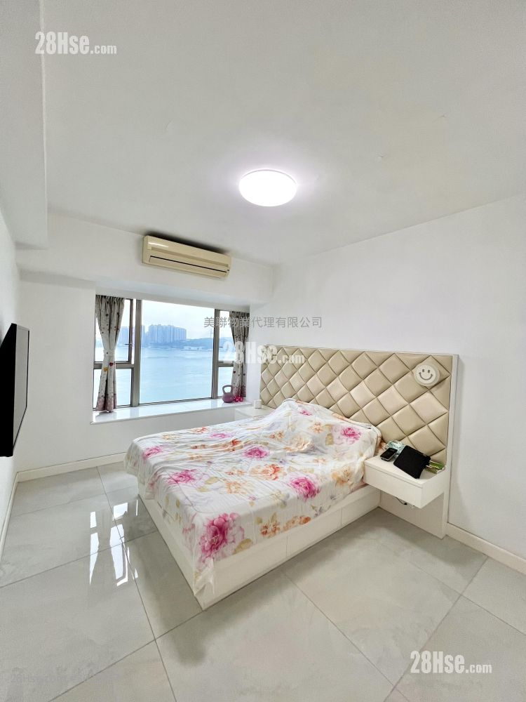 master room: Bellagio Sell 3 Bedrooms , 2 Bathrooms 891 ft² master room: Bellagio Sell 3 Bedrooms , 2 Bathrooms 891 ft²