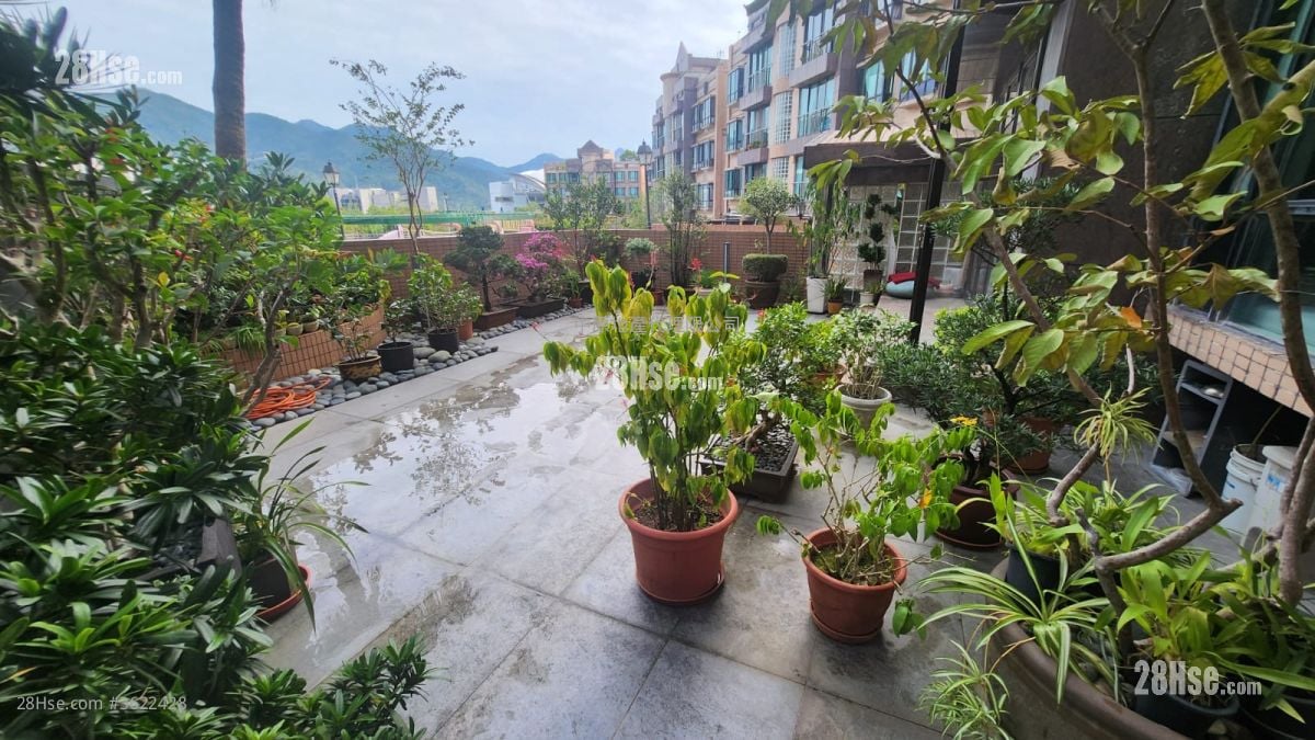 蔚林居 售盤 4 房 , 4 浴室 1,868 平方呎 蔚林居 售盤 4 房 , 4 浴室 1,868 平方呎