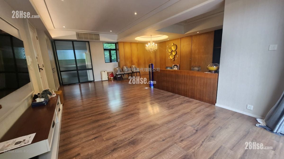 蔚林居 售盤 4 房 , 4 浴室 1,868 平方呎 蔚林居 售盤 4 房 , 4 浴室 1,868 平方呎