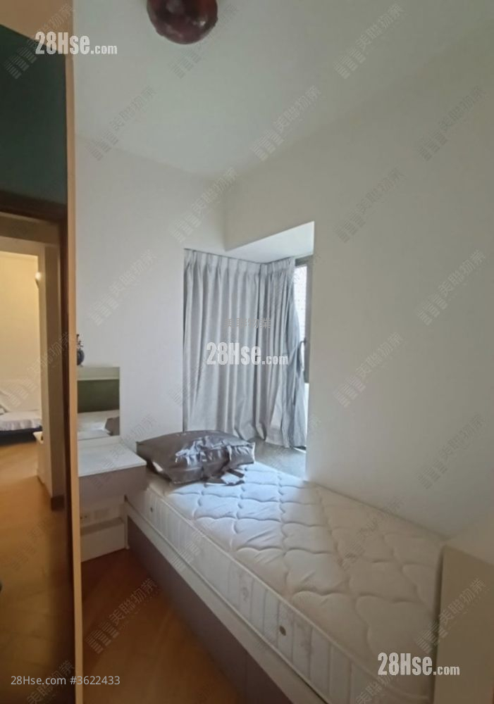 Harbour Green Sell 2 Bedrooms 482 ft² Harbour Green Sell 2 Bedrooms 482 ft²