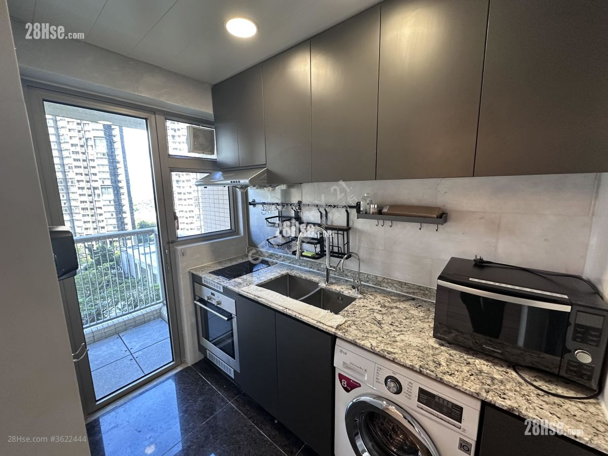 Lake Silver Sell 2 Bedrooms , 1 Bathroom 551 ft² Lake Silver Sell 2 Bedrooms , 1 Bathroom 551 ft²