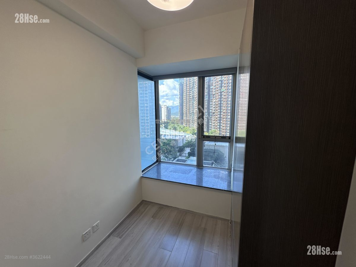 Lake Silver Sell 2 Bedrooms , 1 Bathroom 551 ft² Lake Silver Sell 2 Bedrooms , 1 Bathroom 551 ft²