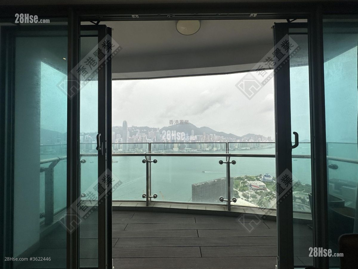 君臨天下 售盤 3 房 , 2 浴室 1,062 平方呎 君臨天下 售盤 3 房 , 2 浴室 1,062 平方呎