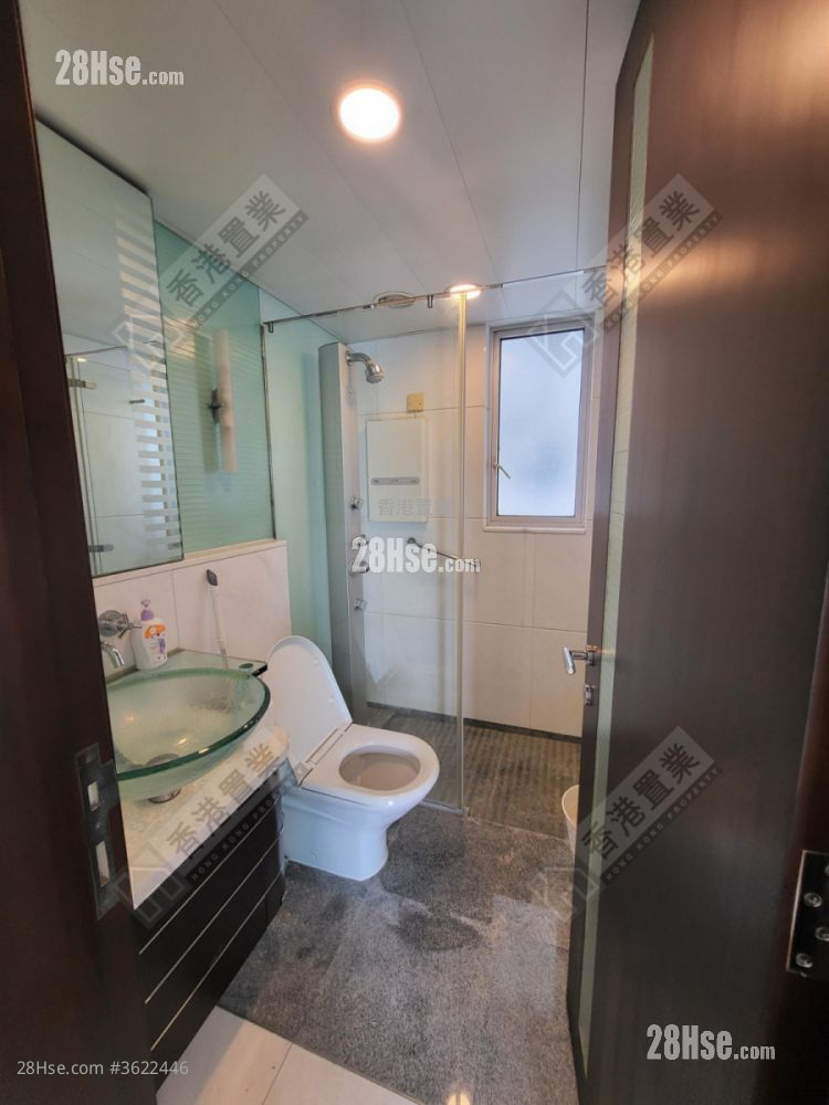 君臨天下 售盤 3 房 , 2 浴室 1,062 平方呎 君臨天下 售盤 3 房 , 2 浴室 1,062 平方呎