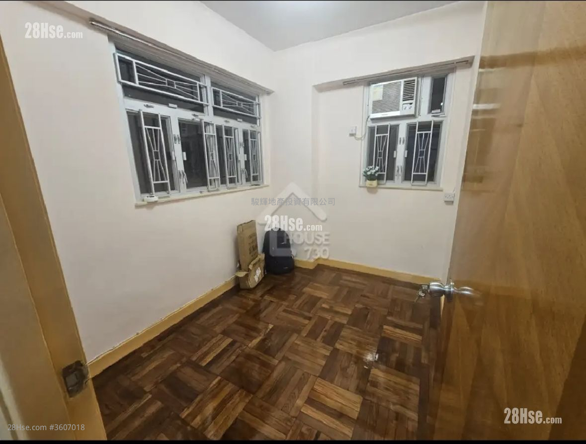 耀昌大廈 租盤 3 房 , 2 浴室 560 平方呎 耀昌大廈 租盤 3 房 , 2 浴室 560 平方呎