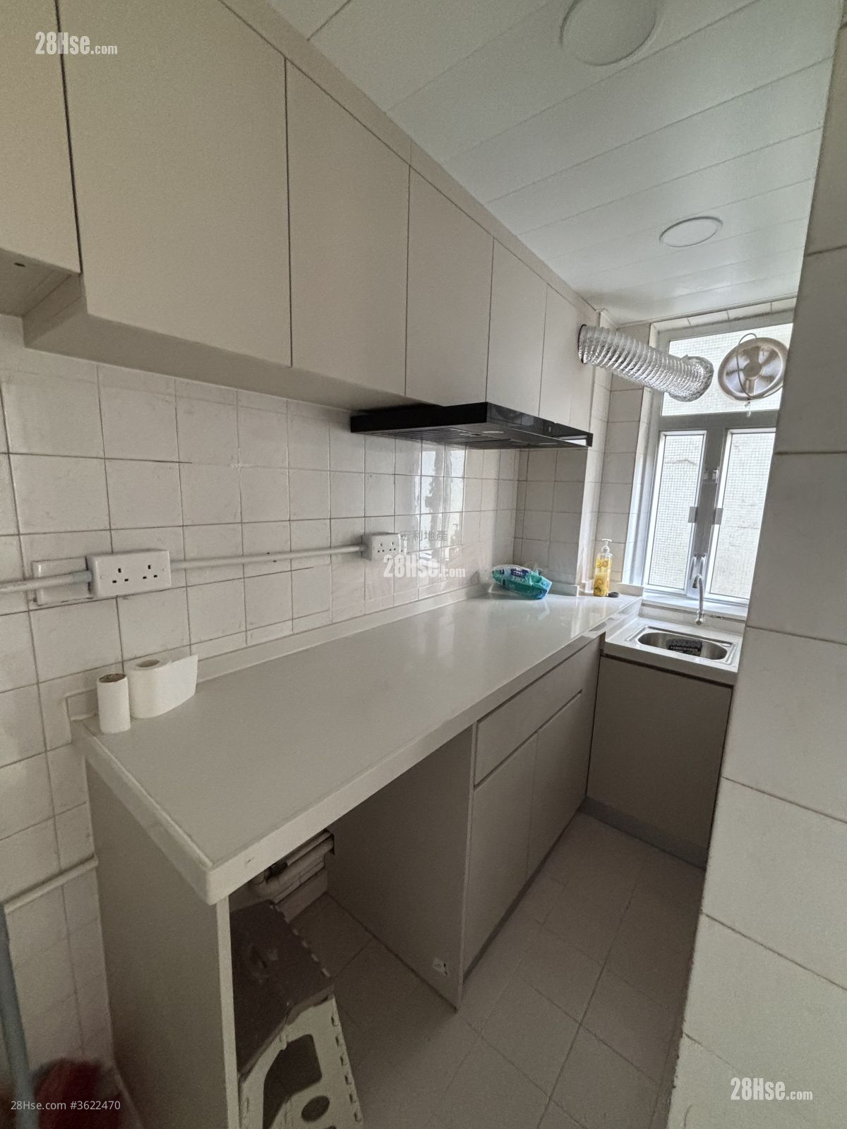 麗英大廈 租盤 443 平方呎 麗英大廈 租盤 443 平方呎