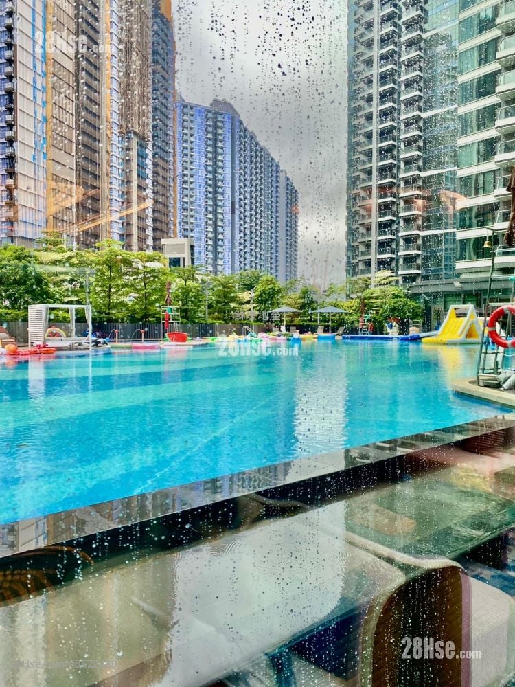 One Victoria Rental 2 Bedrooms , 1 Bathroom 451 ft² One Victoria Rental 2 Bedrooms , 1 Bathroom 451 ft²