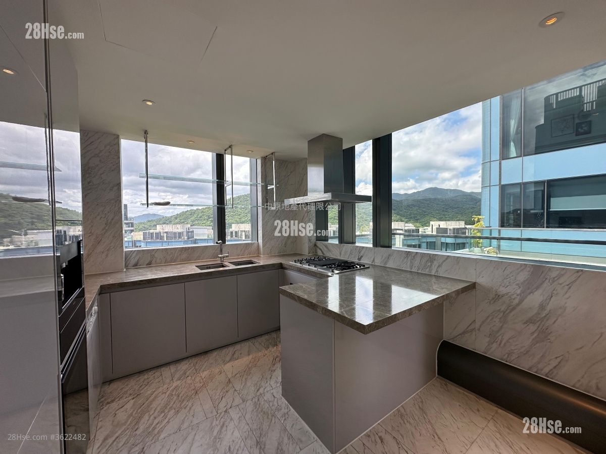 La Vetta Sell 4 Bedrooms , 5+ Bathrooms 2,100 ft² La Vetta Sell 4 Bedrooms , 5+ Bathrooms 2,100 ft²