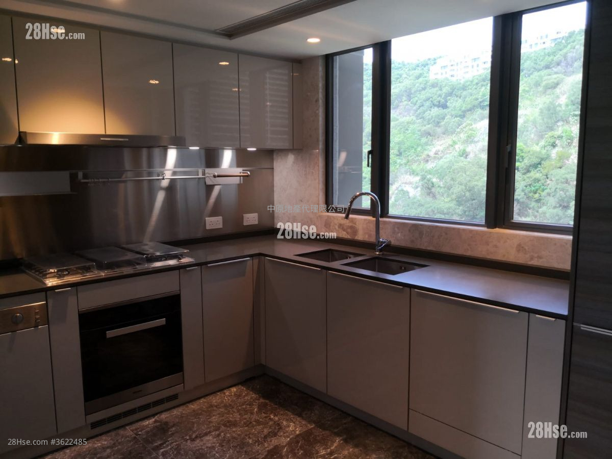 The Cavaridge Rental 4 Bedrooms , 4 Bathrooms 1,819 ft² The Cavaridge Rental 4 Bedrooms , 4 Bathrooms 1,819 ft²