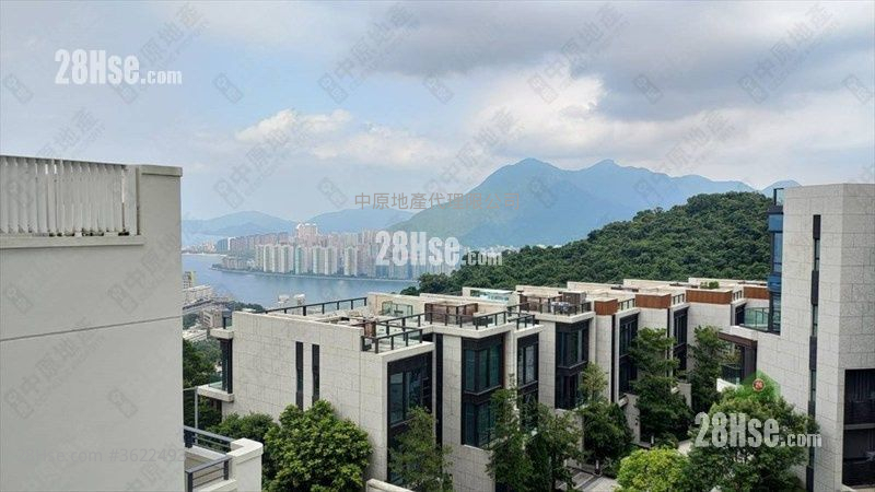 Le Cap Rental 1,810 ft² Le Cap Rental 1,810 ft²