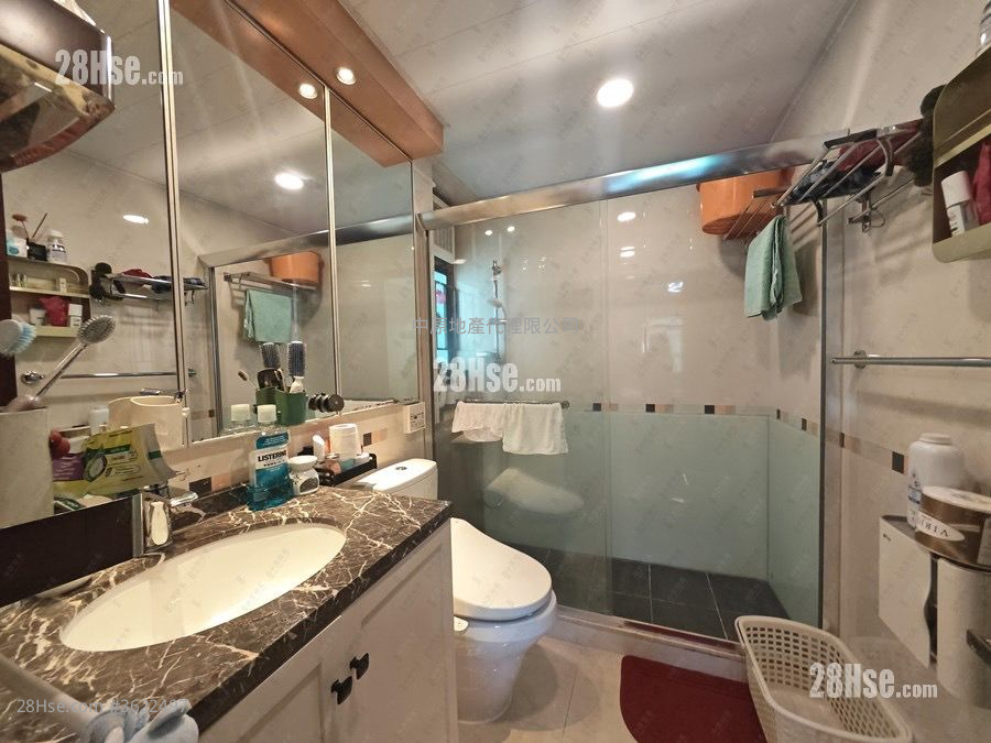 Royal Ascot Sell 3 Bedrooms , 2 Bathrooms 974 ft² Royal Ascot Sell 3 Bedrooms , 2 Bathrooms 974 ft²