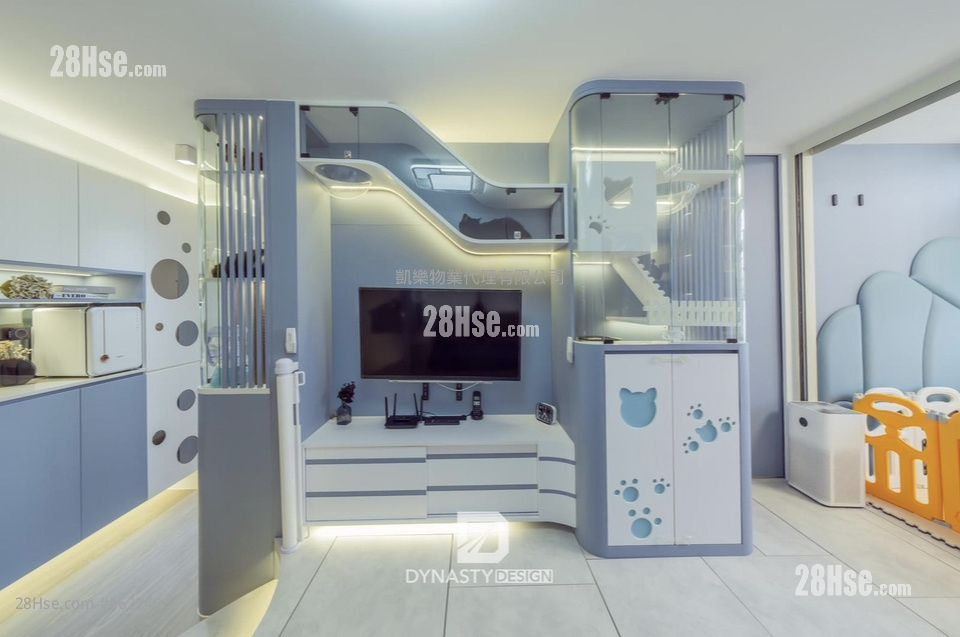 Choi Hing Court Sell 3 Bedrooms 452 ft² Choi Hing Court Sell 3 Bedrooms 452 ft²