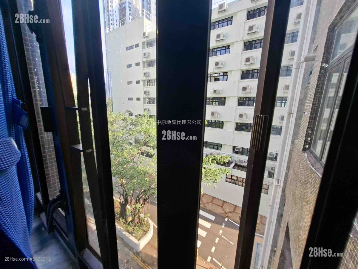 景觀: 綠楊新邨 售盤 2 房 , 1 浴室 445 平方呎 景觀: 綠楊新邨 售盤 2 房 , 1 浴室 445 平方呎