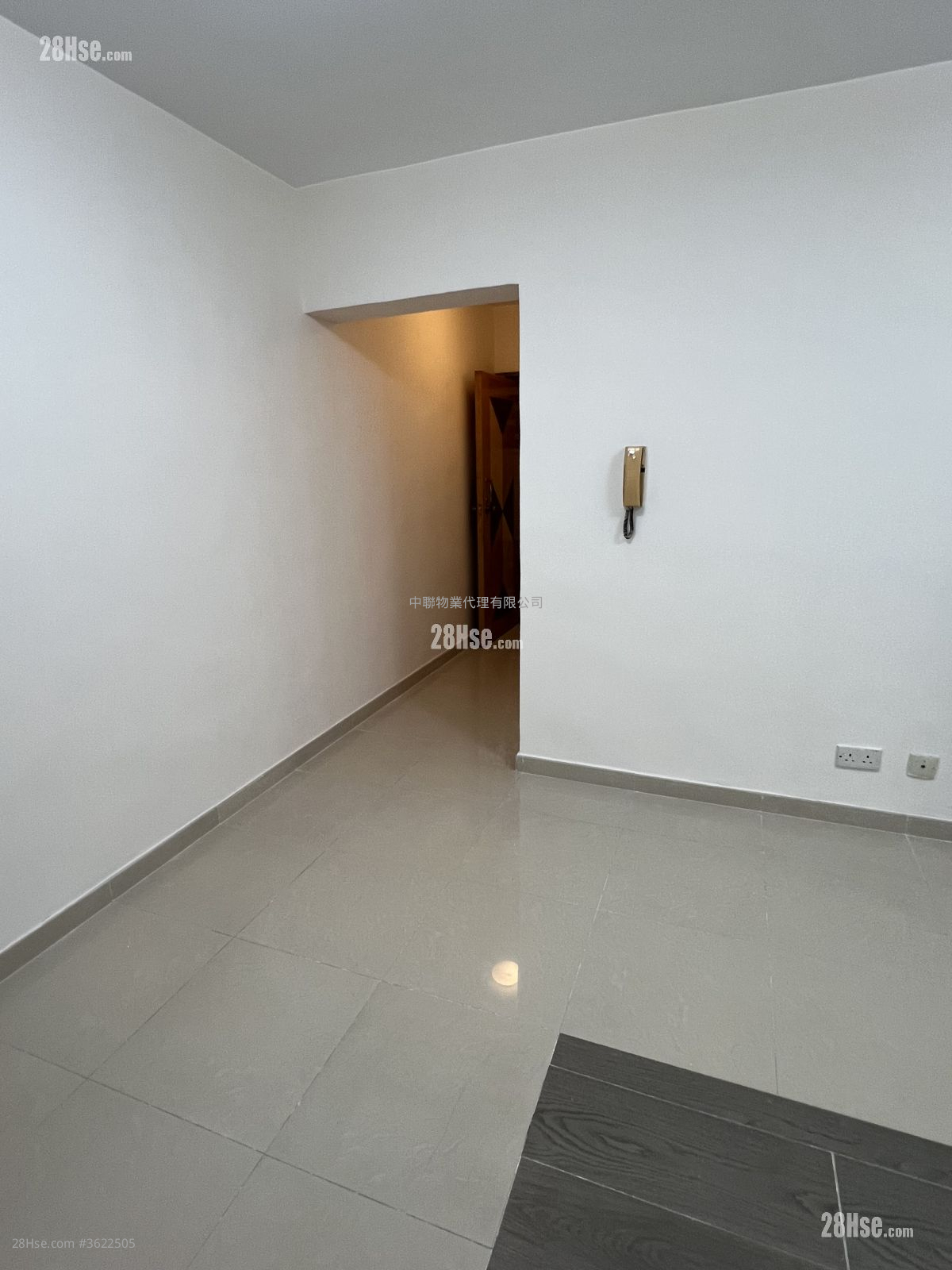 Carado Garden Sell 428 ft² Carado Garden Sell 428 ft²