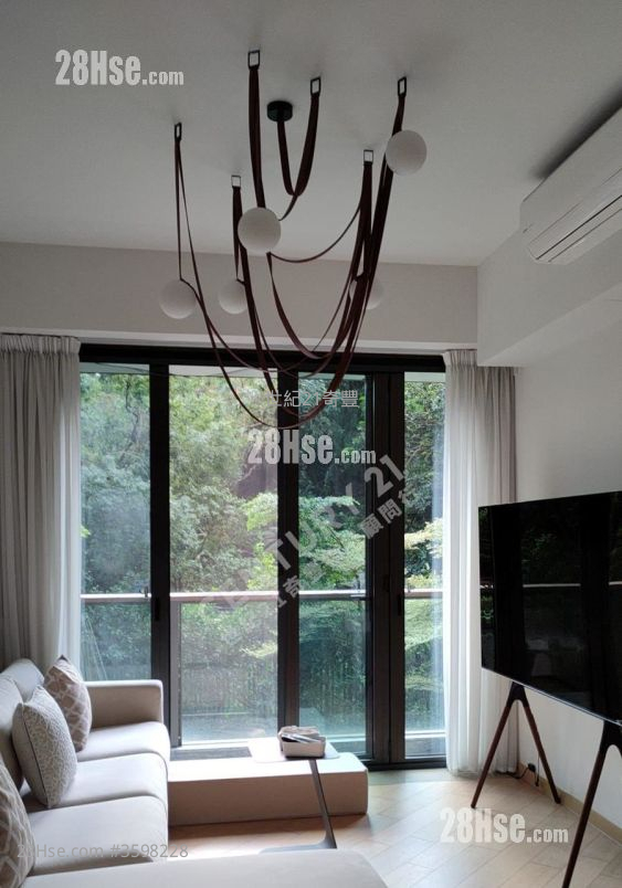 St. Michel Rental 3 Bedrooms , 2 Bathrooms 974 ft²