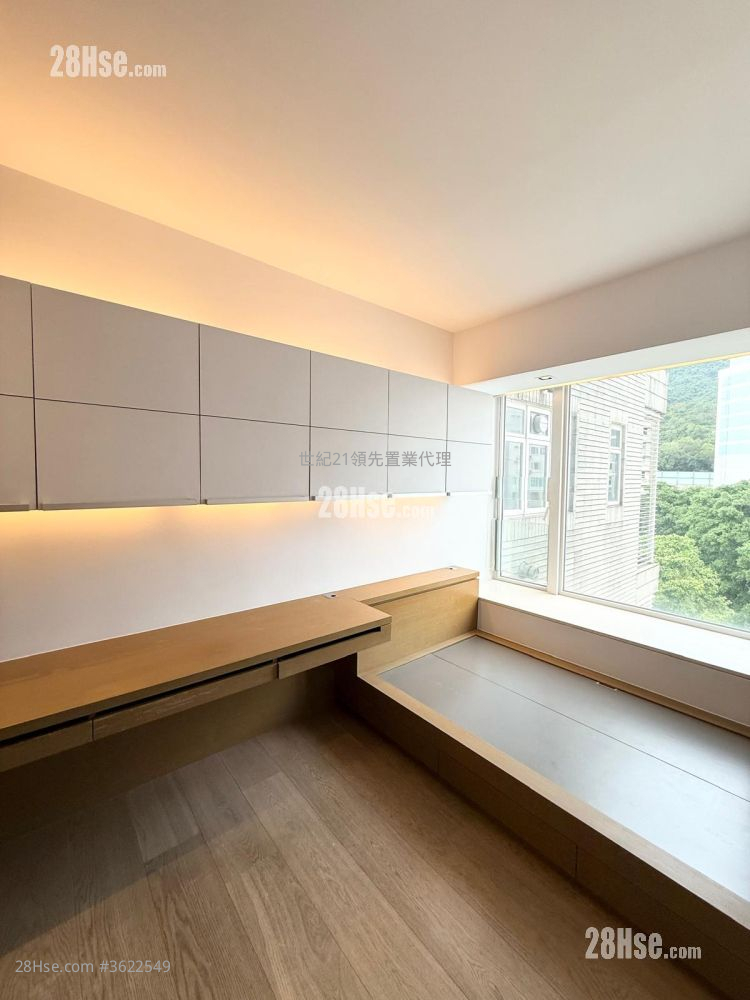 One Beacon Hill Rental 4 Bedrooms , 3 Bathrooms 1,495 ft² One Beacon Hill Rental 4 Bedrooms , 3 Bathrooms 1,495 ft²