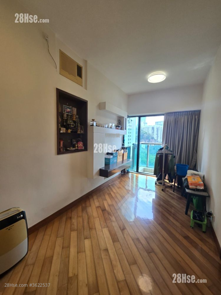 The Oakridge Sell 2 Bedrooms , 1 Bathroom 426 ft²
