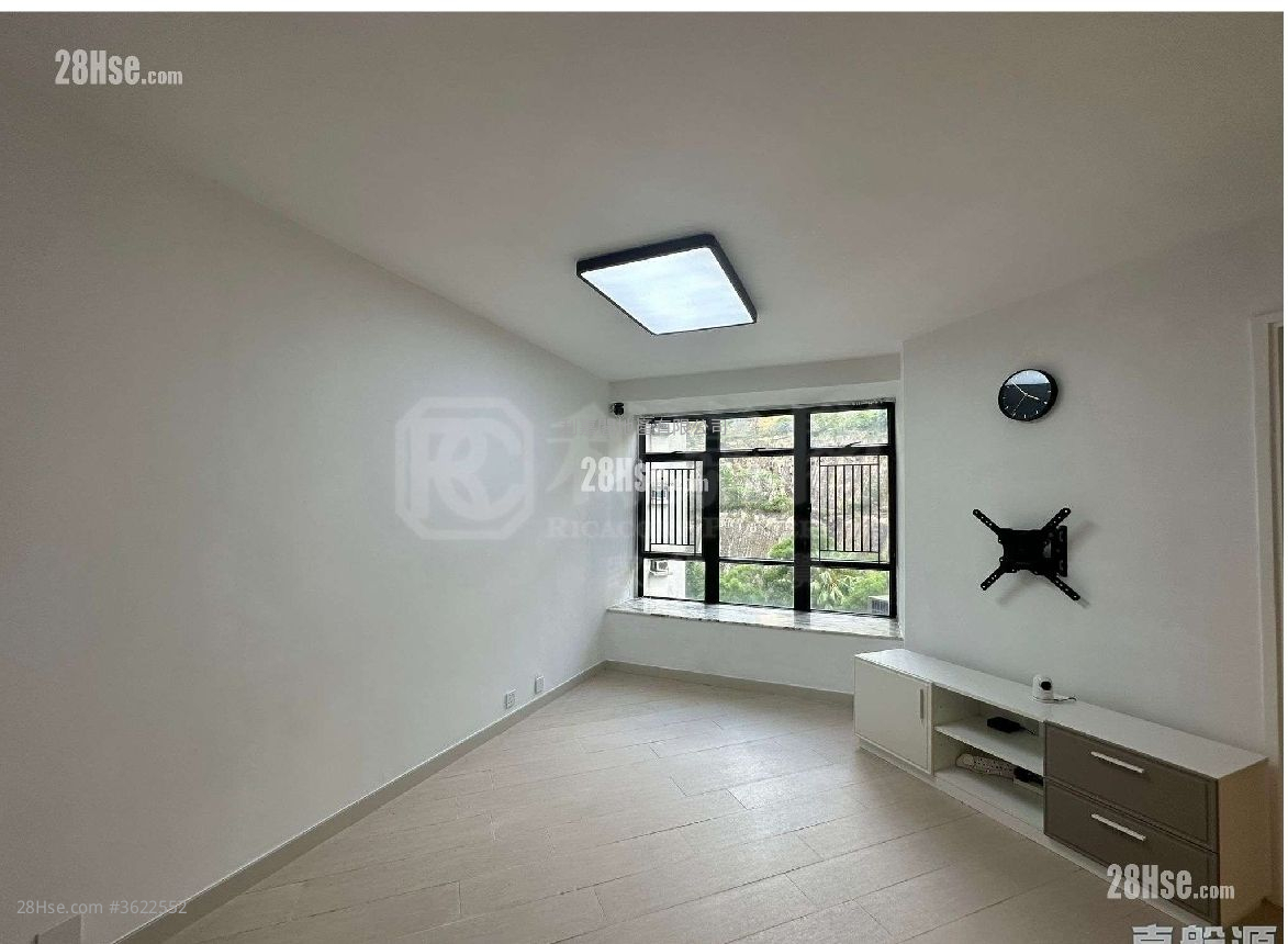 康怡花園 售盤 3 房 , 1 浴室 596 平方呎 康怡花園 售盤 3 房 , 1 浴室 596 平方呎