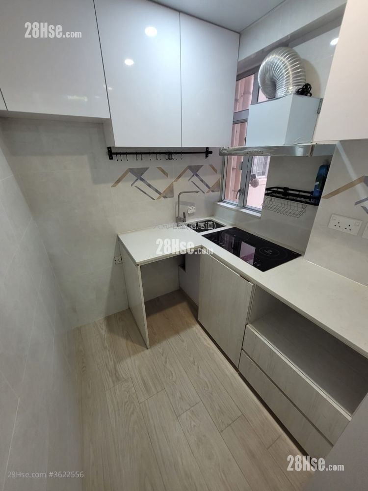 Cosmopolitan Estate Rental 2 Bedrooms 325 ft² Cosmopolitan Estate Rental 2 Bedrooms 325 ft²