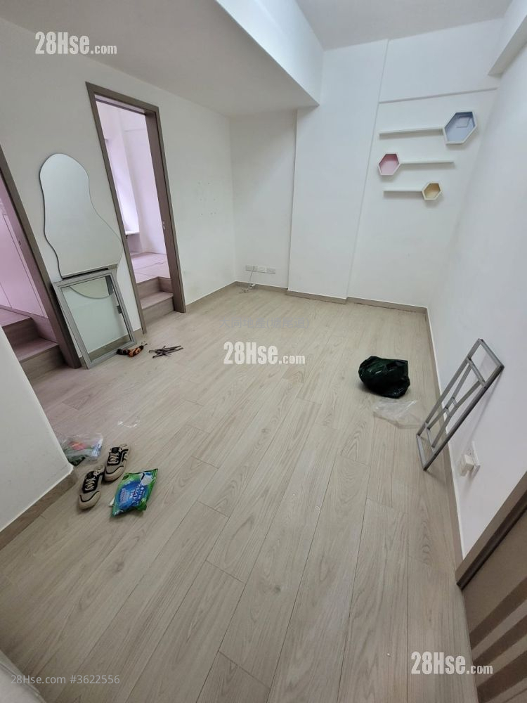 Cosmopolitan Estate Rental 2 Bedrooms 325 ft² Cosmopolitan Estate Rental 2 Bedrooms 325 ft²