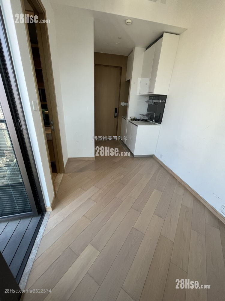 Parker33 Rental Studio , 1 Bathroom 209 ft² Parker33 Rental Studio , 1 Bathroom 209 ft²