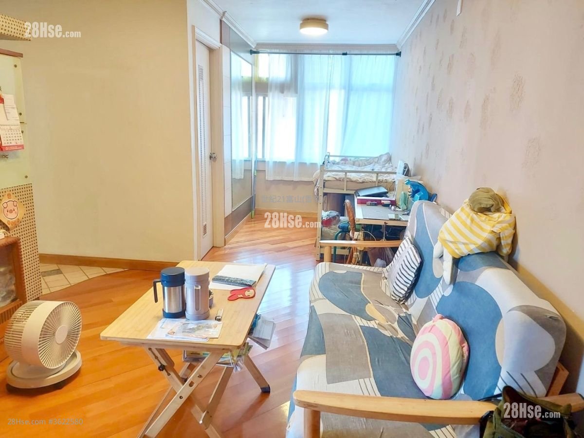 Fung Chuen Court Sell 2 Bedrooms , 1 Bathroom 407 ft²