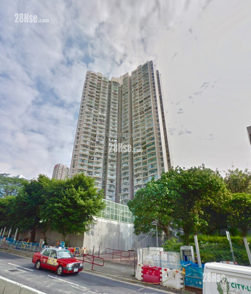 Fung Chuen Court Sell 2 Bedrooms , 1 Bathroom 407 ft² Fung Chuen Court Sell 2 Bedrooms , 1 Bathroom 407 ft²