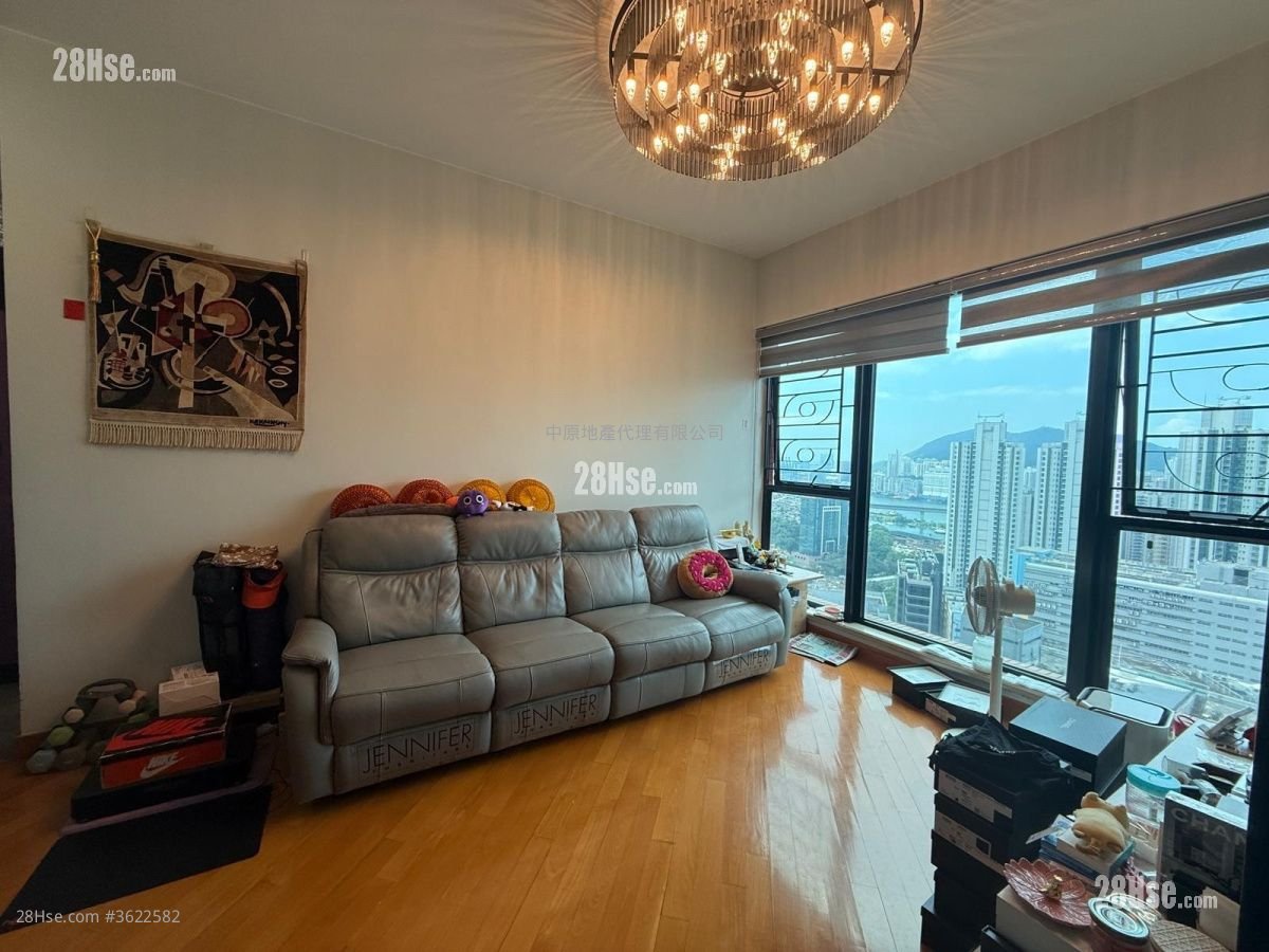 Chelsea Court Sell 3 Bedrooms , 2 Bathrooms 893 ft²