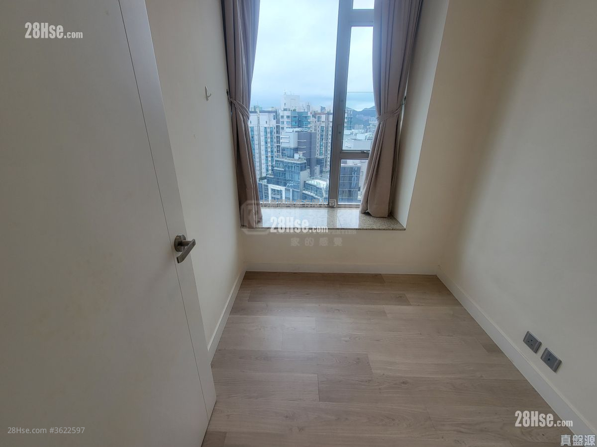 一號銀海 售盤 3 房 665 平方呎 一號銀海 售盤 3 房 665 平方呎