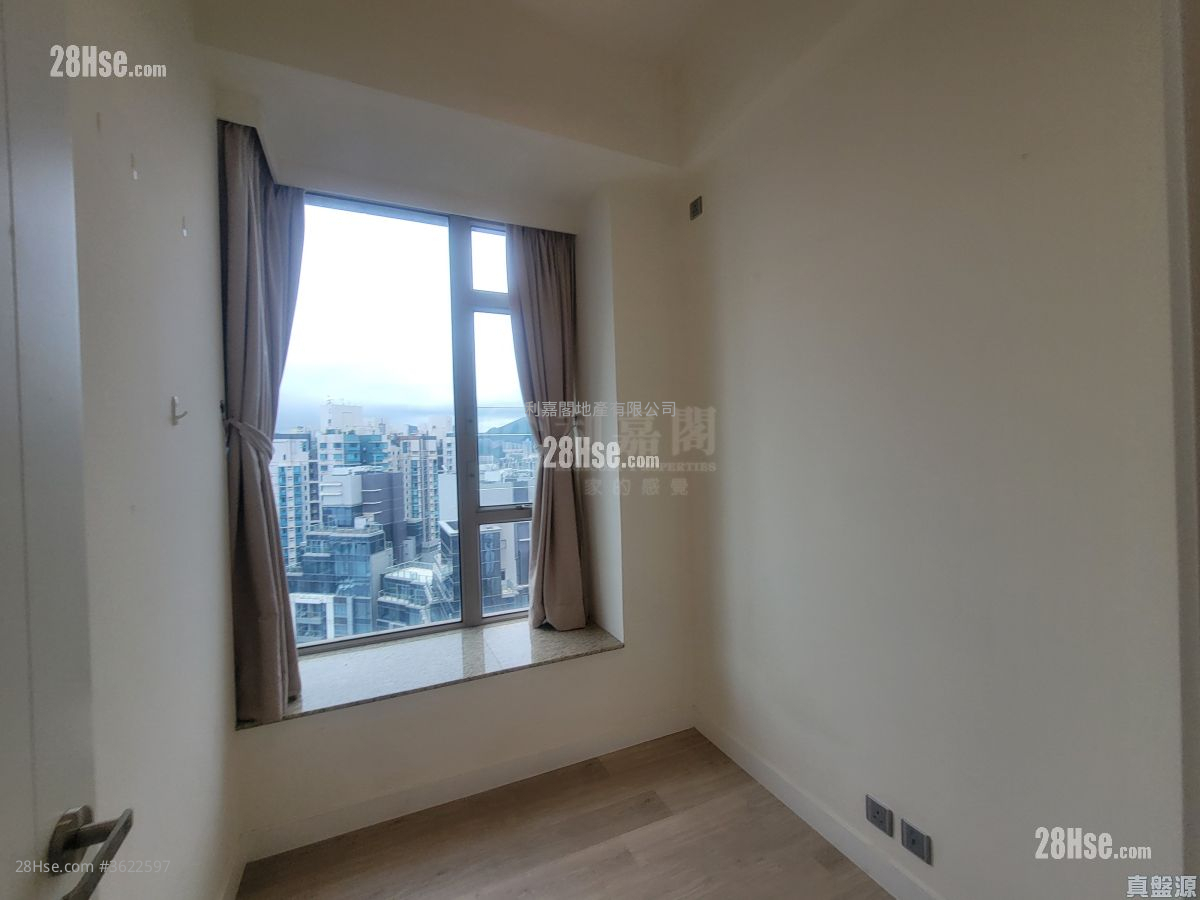 一號銀海 售盤 3 房 665 平方呎 一號銀海 售盤 3 房 665 平方呎