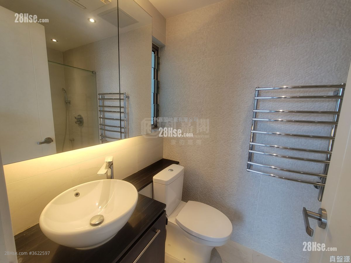 一號銀海 售盤 3 房 665 平方呎 一號銀海 售盤 3 房 665 平方呎