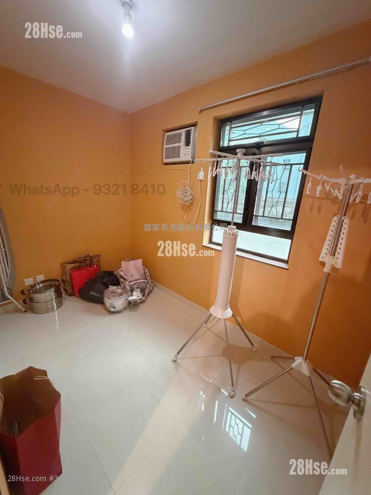 村屋 租盤 3 房 , 1 浴室 700 平方呎 村屋 租盤 3 房 , 1 浴室 700 平方呎