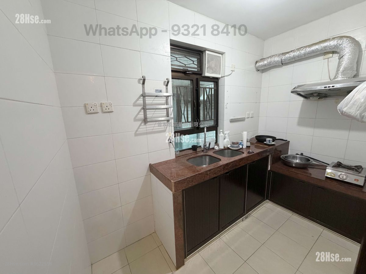 村屋 租盤 3 房 , 1 浴室 700 平方呎 村屋 租盤 3 房 , 1 浴室 700 平方呎