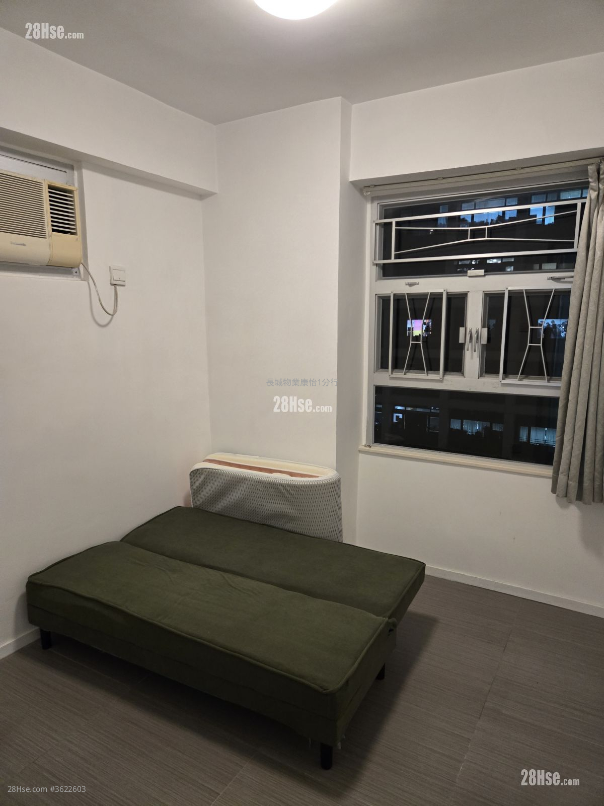 Kornhill Garden Rental 3 Bedrooms , 1 Bathroom 592 ft² Kornhill Garden Rental 3 Bedrooms , 1 Bathroom 592 ft²