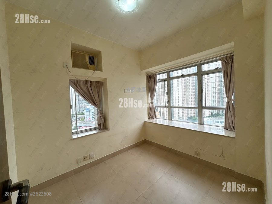 Kingswood Villas Sell 3 Bedrooms 551 ft² Kingswood Villas Sell 3 Bedrooms 551 ft²