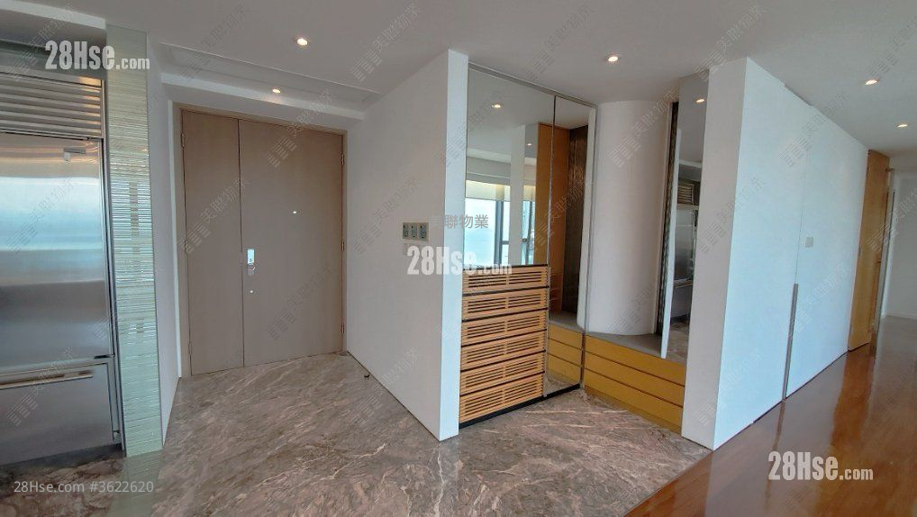 The Cullinan Rental 4 Bedrooms 1,262 ft² The Cullinan Rental 4 Bedrooms 1,262 ft²