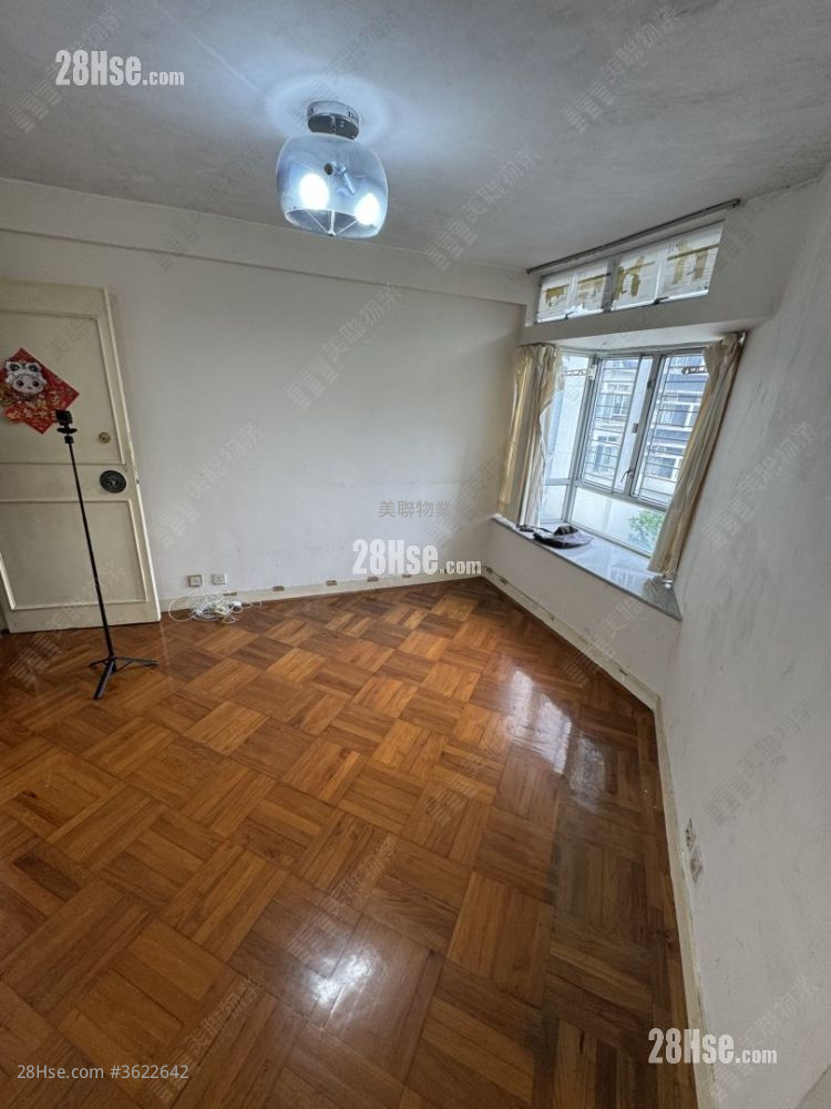 Kingswood Villas Sell 3 Bedrooms 552 ft² Kingswood Villas Sell 3 Bedrooms 552 ft²