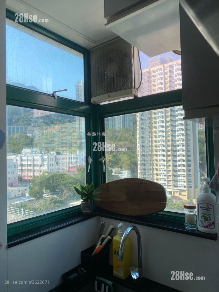 怡庭居 售盤 2 房 302 平方呎 怡庭居 售盤 2 房 302 平方呎